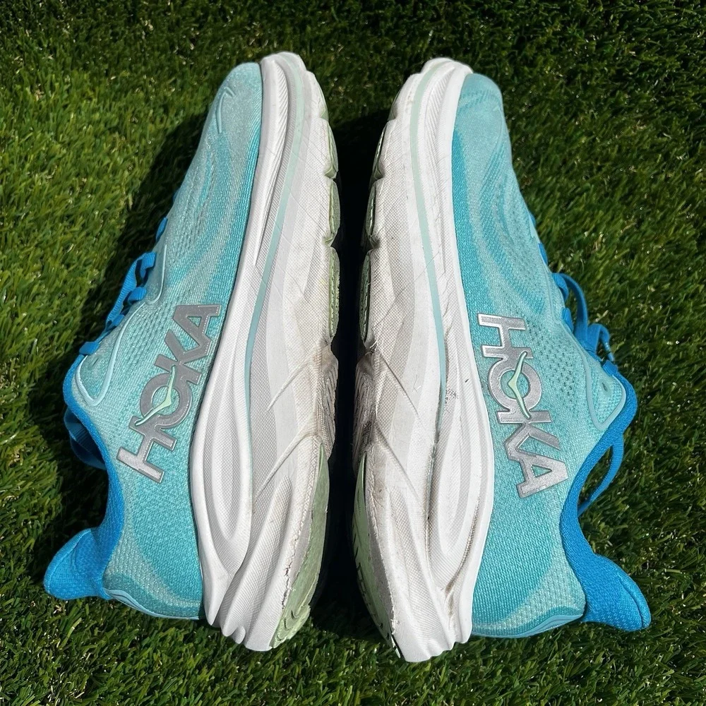 HOKA Clifton 10 Women Size 10 Skyward Blue Cielo Running Walking Shoes 1162031